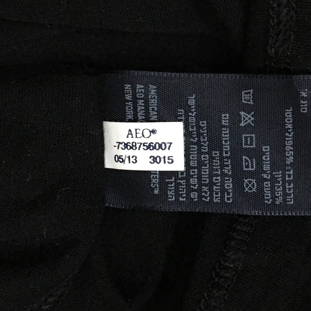 AMERICAN EAGLE Tank Top Henley Button Details Solid Black Minimalist Size Small - Picture 8 of 9
